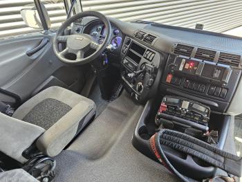 DAF CF 85 410 6x2*4 / HIAB 195 CRANE + REMOTE / KRAN